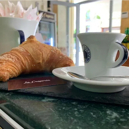 Il Ritrovo Degli Artisti * Castrovillari